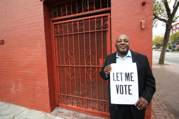 Dorsey-Nunn-by-Gigi-Pandian-Let-Me-Vote-Aug-2014-IMG_3310.jpg