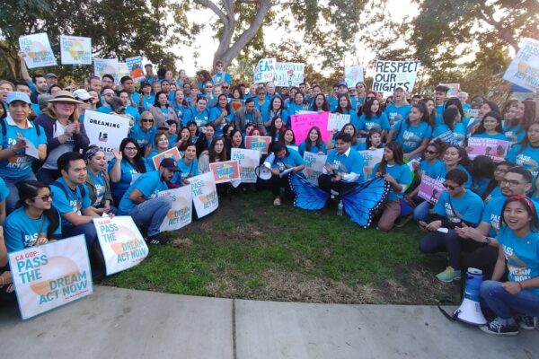 A big group photo of Dream Act supporters at a rally in north county San Diego
