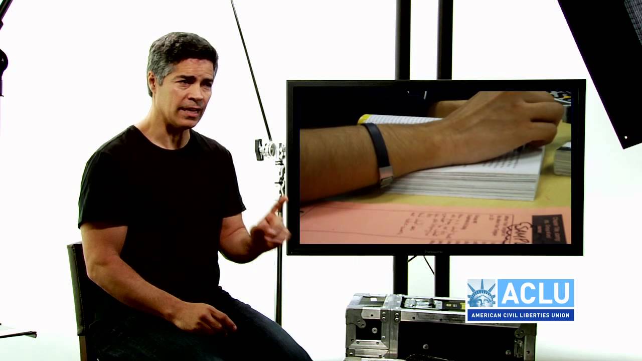 FLIRACLU-Esai-ENG_07_Final_Web